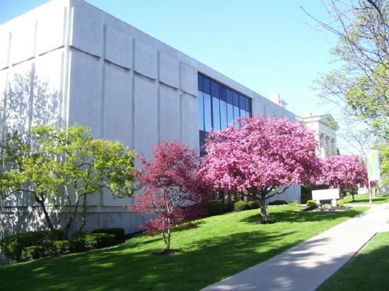 Schweinfurth Memorial Art Center